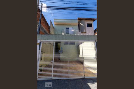 Casa à venda com 130m², 3 quartos e 2 vagasFachada