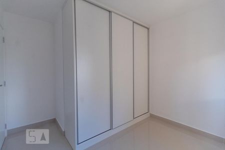 Quarto 2 de apartamento para alugar com 2 quartos, 54m² em Jardim Roberto, Osasco