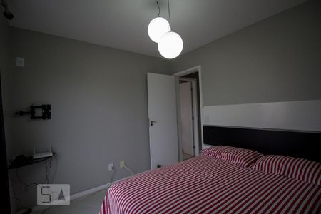 Casa de condomínio para alugar com 195m², 4 quartos e 3 vagas Casa de condomínio para alugar com 195m², 4 quartos e 3 vagasSuite 1