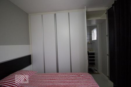 Casa de condomínio para alugar com 195m², 4 quartos e 3 vagas Casa de condomínio para alugar com 195m², 4 quartos e 3 vagasSuite 1