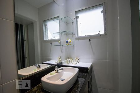 Casa de condomínio para alugar com 195m², 4 quartos e 3 vagas Casa de condomínio para alugar com 195m², 4 quartos e 3 vagasBanheiro - Suite 1