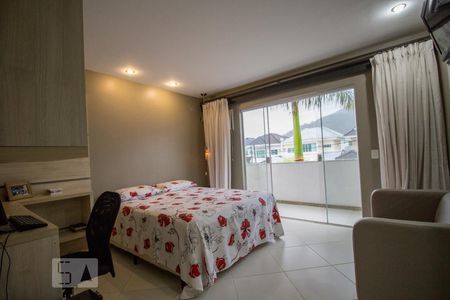Casa de condomínio para alugar com 195m², 4 quartos e 3 vagas Casa de condomínio para alugar com 195m², 4 quartos e 3 vagasSuite 2
