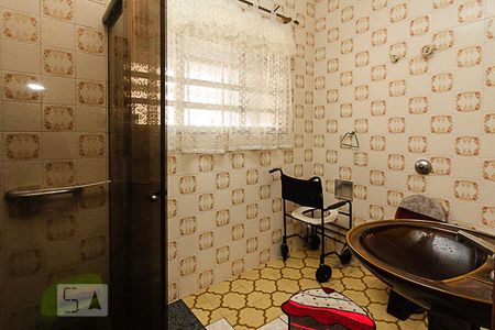 Apartamento à venda com 120m², 2 quartos e 1 vaga Apartamento à venda com 120m², 2 quartos e 1 vagaBanheiro