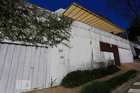 Casa à venda com 800m², 5 quartos e 3 vagasFachada