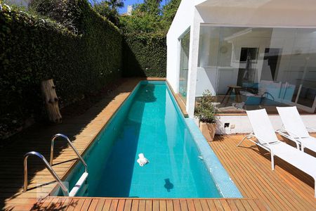 Casa à venda com 800m², 5 quartos e 3 vagasPiscina