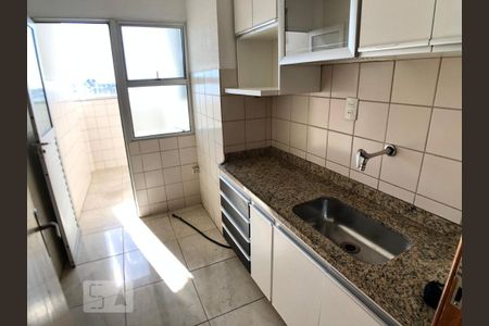 Apartamento à venda com 64m², 2 quartos e 2 vagas Apartamento à venda com 64m², 2 quartos e 2 vagasCozinha