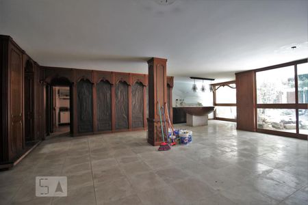 Casa para alugar com 500m², 5 quartos e 4 vagasSala