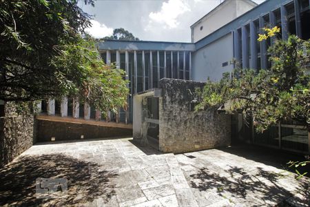 Casa para alugar com 500m², 5 quartos e 4 vagasÁrea Externa