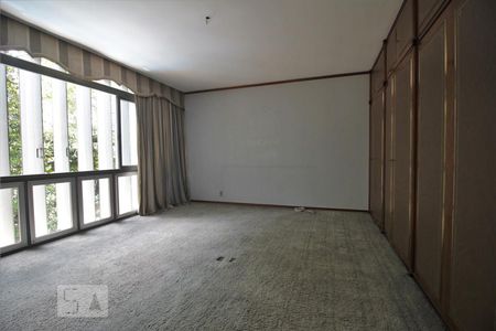 Quarto 2 de casa para alugar com 5 quartos, 500m² em Vila Morumbi, São Paulo