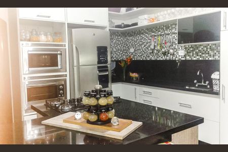 Casa à venda com 450m², 6 quartos e 2 vagasCozinha
