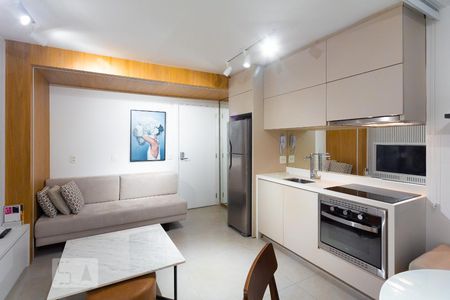 Sala/Cozinha de kitnet/studio para alugar com 1 quarto, 32m² em Vila Olímpia, São Paulo