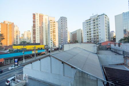 Studio para alugar com 32m², 1 quarto e 1 vaga Studio para alugar com 32m², 1 quarto e 1 vagaVista