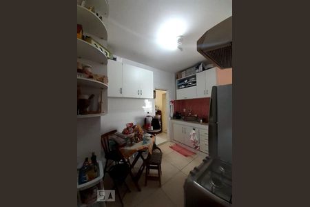 Apartamento à venda com 80m², 2 quartos e 1 vagaCozinha