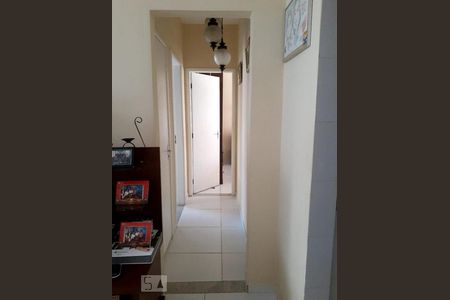 Apartamento à venda com 80m², 2 quartos e 1 vagaCorredor