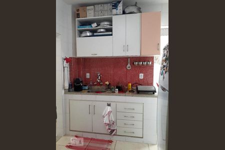 Apartamento à venda com 80m², 2 quartos e 1 vagaCozinha