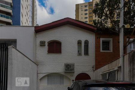 Studio para alugar com 20m², 1 quarto e sem vaga Studio para alugar com 20m², 1 quarto e sem vagaFachada
