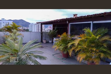 Apartamento à venda com 180m², 4 quartos e 2 vagasTerraço