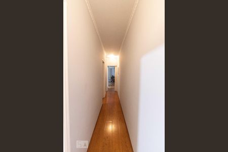 Corredor de casa à venda com 4 quartos, 190m² em Jardim Vila Formosa, São Paulo