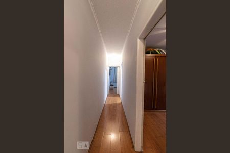 Corredor de casa à venda com 4 quartos, 190m² em Jardim Vila Formosa, São Paulo