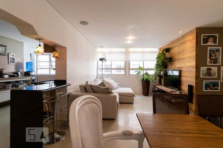Apartamento à venda com 113m², 3 quartos e 2 vagas Apartamento à venda com 113m², 3 quartos e 2 vagasSala
