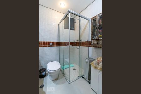 Apartamento à venda com 113m², 3 quartos e 2 vagas Apartamento à venda com 113m², 3 quartos e 2 vagasBanheiro do corredor