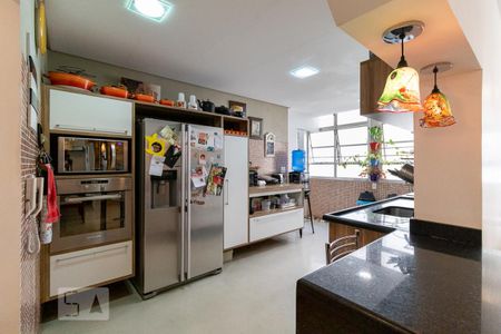 Apartamento à venda com 113m², 3 quartos e 2 vagas Apartamento à venda com 113m², 3 quartos e 2 vagasCozinha
