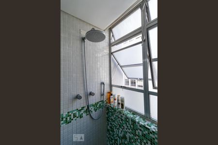 Apartamento à venda com 113m², 3 quartos e 2 vagas Apartamento à venda com 113m², 3 quartos e 2 vagasBanheiro da suíte