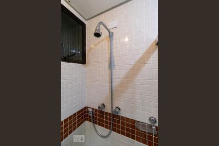 Apartamento à venda com 113m², 3 quartos e 2 vagas Apartamento à venda com 113m², 3 quartos e 2 vagasBanheiro do corredor