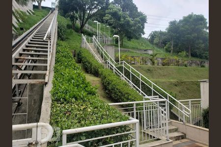 Apartamento à venda com 75m², 2 quartos e 1 vagaBondinho