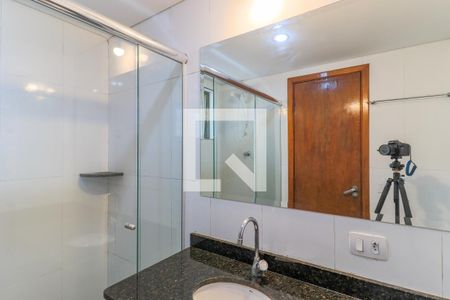 Banheiro de kitnet/studio à venda com 1 quarto, 30m² em Vila Congonhas, São Paulo