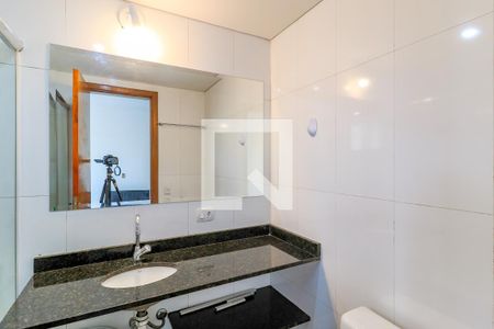 Banheiro de kitnet/studio para alugar com 1 quarto, 30m² em Vila Congonhas, São Paulo