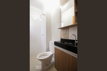 Banheiro  de apartamento para alugar com 2 quartos, 38m² em Vila Carrão, São Paulo