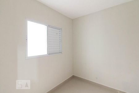 Quarto 2 de apartamento para alugar com 2 quartos, 38m² em Vila Carrão, São Paulo