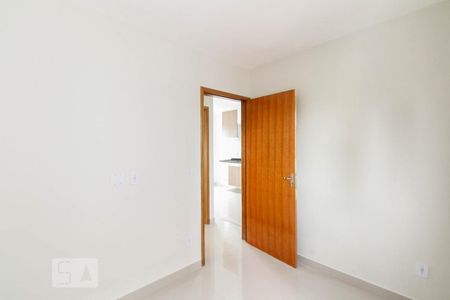 Quarto 2 de apartamento para alugar com 2 quartos, 39m² em Vila Carrão, São Paulo