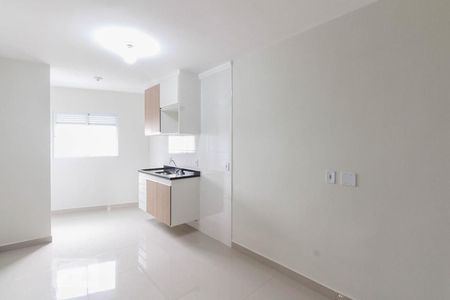 Sala  de apartamento para alugar com 2 quartos, 39m² em Vila Carrão, São Paulo