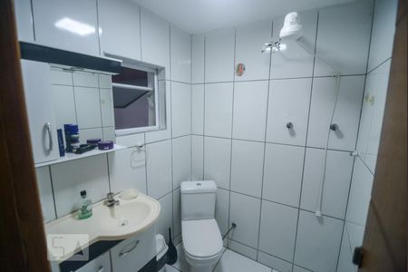 Casa para alugar com 120m², 2 quartos e 1 vaga Casa para alugar com 120m², 2 quartos e 1 vagaBanheiro da Suíte 1