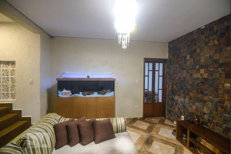 Sala de casa para alugar com 2 quartos, 120m² em Penha de França, São Paulo