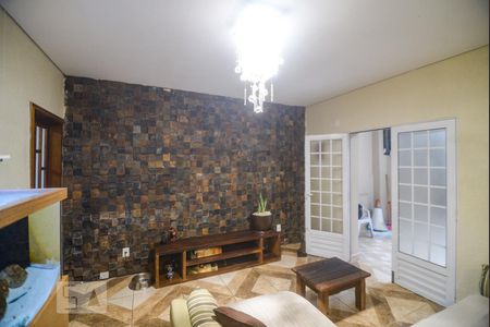 Sala de casa para alugar com 2 quartos, 120m² em Penha de França, São Paulo
