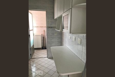 Cozinha de apartamento para alugar com 3 quartos, 80m² em Vila Aurora (zona Norte), São Paulo