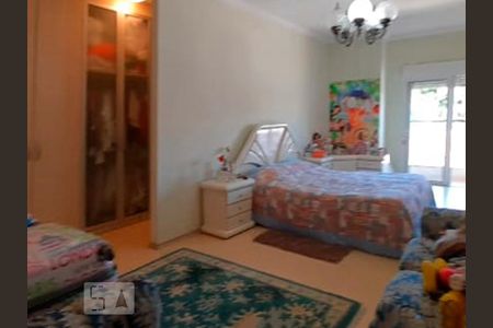 Casa à venda com 250m², 3 quartos e 5 vagasSuíte 3