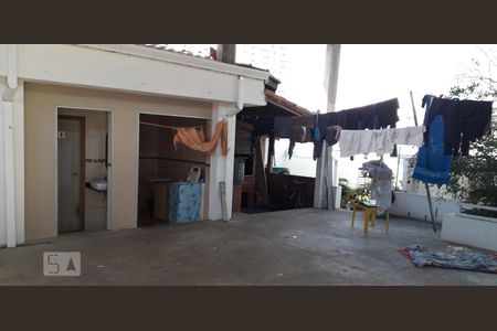 Quintal de casa à venda com 3 quartos, 620m² em Ferreira, São Paulo