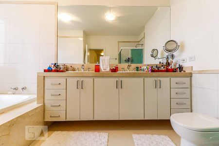 Apartamento à venda com 440m², 4 quartos e 3 vagasBanheiro Suíte 4