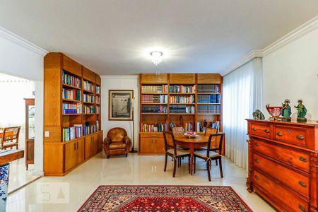 Apartamento à venda com 440m², 4 quartos e 3 vagasSala de leitura