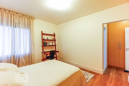 Apartamento à venda com 440m², 4 quartos e 3 vagasSuíte 2