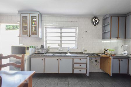 Casa à venda com 413m², 5 quartos e 4 vagasCozinha