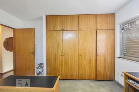 Casa à venda com 413m², 5 quartos e 4 vagasSuíte 04