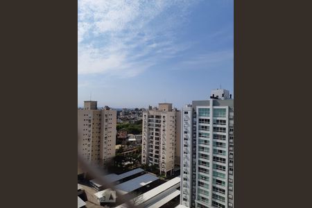 Apartamento à venda com 2 quartos, 65m² em Passo da Areia, Porto Alegre