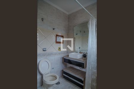 Casa à venda com 170m², 3 quartos e 2 vagasBanheiro da Suíte 1