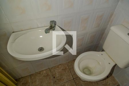 Casa à venda com 170m², 3 quartos e 2 vagasBanheiro 2 da Edícula - Detalhe