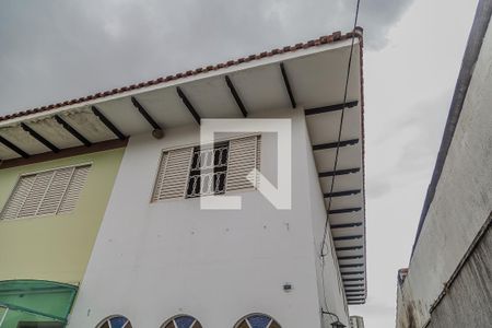 Casa à venda com 170m², 3 quartos e 2 vagasFachada